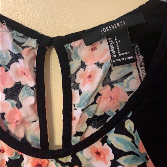 Forever 21 Ditsy Floral Romper - Picture 2 of 3